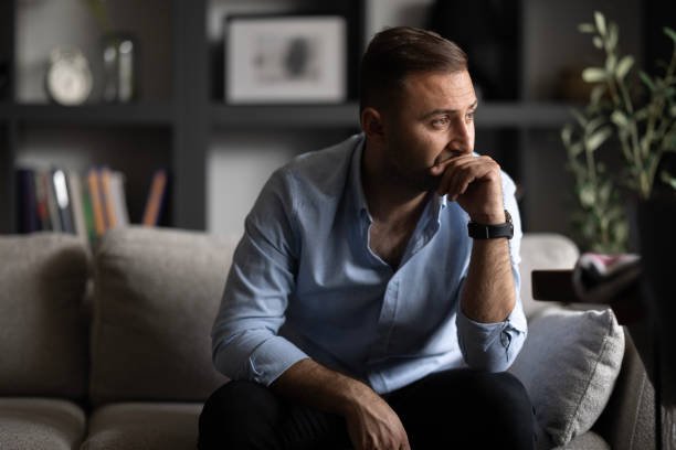 How to Notice Your Thoughts Without Getting Lost in Them